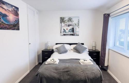 Immaculate 5 Bedroom House - Foto 28