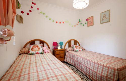 Cómodo chalet en la playa con gran patio exterior cerca del MET Y Campo de Golf - Photo 17