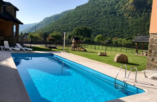 Apartamentos Rurales L´Abiseu - Photo 2