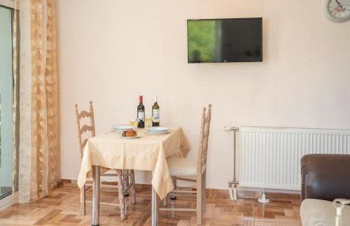 JASMINE - ONE BEDROOM APART WITH BALCONY - Photo 21