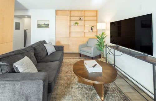 Steps from Aggieville - Fun Manhattan Stay - Foto 40