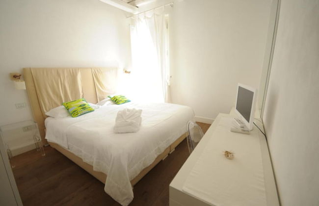Suite Home Trani - Photo 13