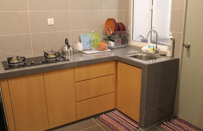 Cozy Crib at 7 Tree Seven Residence - Photo 11