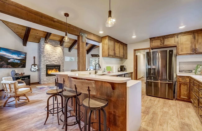 Singing Pines in Marla Bay - Walk to Lake! - Foto 14