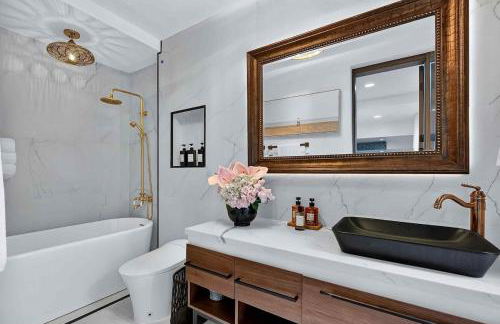 Villa 800 - 3 BEDROOM - 3 AND A HALF BATHROOMS -6 BEDS- Spa like Retreat Saline Pool & Jacuzzi - Foto 34