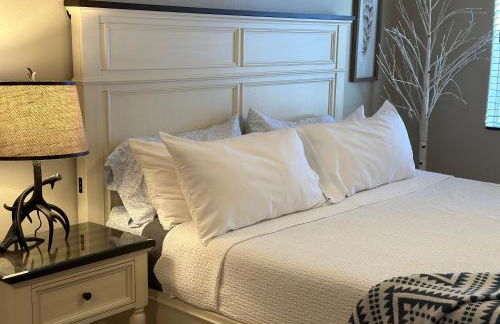 YoBee! Park Reservation Included! Heart of Yosemite - Homey Studios and Breakfast - Foto 60