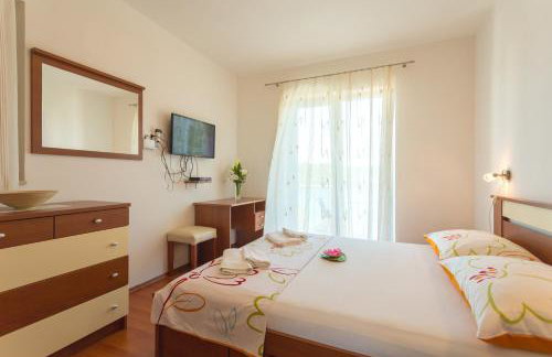 Apartments Slavica - Photo 33