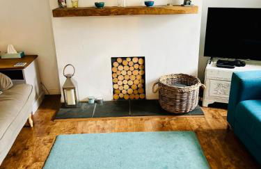 Fantastic Value Beautiful Cottage Close to the Sea Great Interior and Space - Photo 27