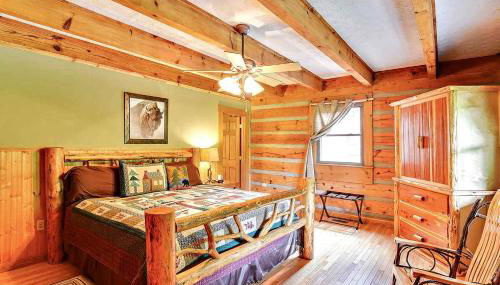 Rustic Log Cabin Rental with a Hot Tub near Asheville, North Carolina - Foto 4