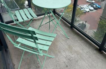 High Rise 2 Bedroom apartment in a Great location apts - Foto 26