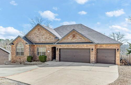 Lake Brittany Escape - Photo 5