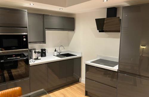 Luxury Apartment nr Broadway with Private Parking! - Foto 24