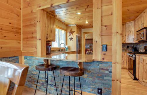 5 Mi to Slopes! Group Ski House with Game Room - Foto 10