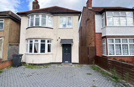 Promo Rate - New Malden 3BDR House with Garden & FREE Parking near Raynes Park, Kingston upon Thames & Wimbledon by NourNest Apartments - Foto 18