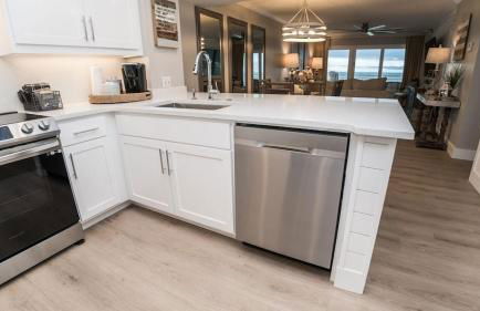 5-STAR Beachfront - 2br & 2ba Total Remodel - Dunes of Panama D1105 - Foto 16