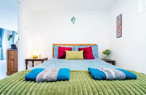 RIVER RETREAT- near Holloway U, Thorpe Park and Heathrow airport - Foto 30