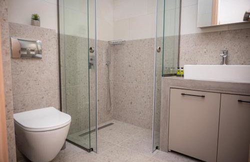 White Luxury Apartments - Foto 24