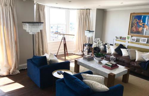 Marina Retreat - Stunning 4 bedroom, 3 bathroom house with harbour views! - Foto 2