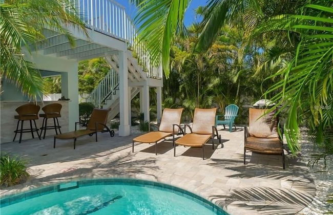 Footprints in the Sand managed by Beach Retreats - Photo 18