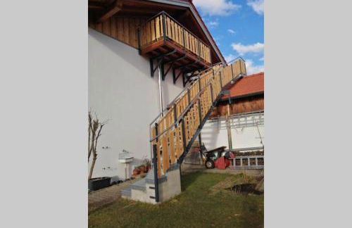 Komplette Dachwohnung mit Balkon und Bergblick - Foto 2