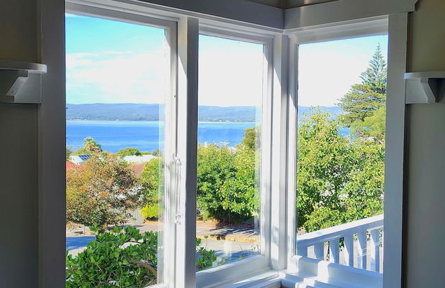 Bay Vista Cottage by the BnB Collection - Photo 7