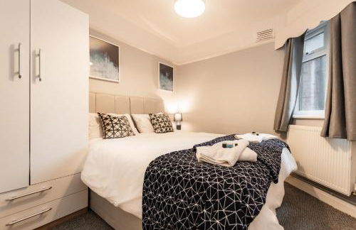 BEST PRICE! Perfect Gunwharf Accommodation - 5 single beds or Kingsize FREE PARKING - Foto 29