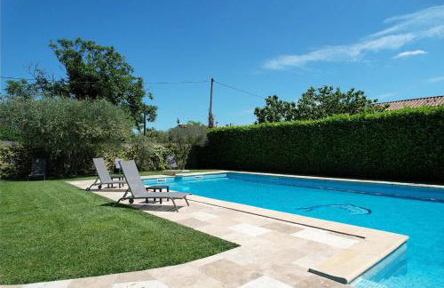 vacation rental with pool and poolhouse, close to arles in moulès- sleeps 8 - Foto 37