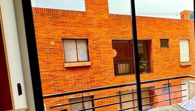 614-Estudio luminoso con balcón - Foto 4, Habitación