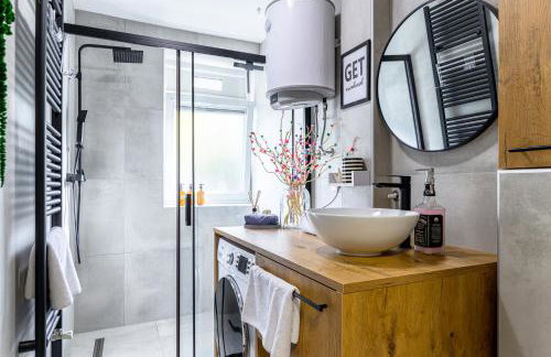 Home Abroad - Foto 40