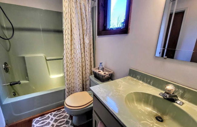 The Wooden Nest by Avantstay Deck, Big Yard w/ Hammocks & Fire Pit - Foto 22