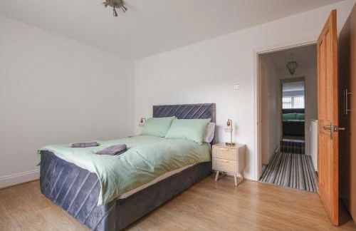 Spacious 3 Bedroom Home with PS5 and Pool Table Near O2 Arena Canary Wharf and Elizabeth Line to Central London - Foto 19