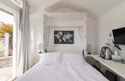 Lagoon Living Offsite and Family Retreat! - Foto 71