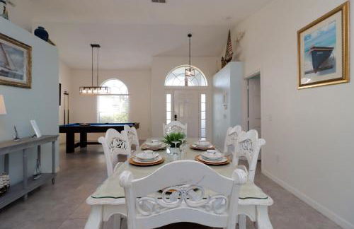 Ultimate Family Escape Near Disney - Sparkling Pool, Hot Tub & Epic Private Movie Room - Foto 59