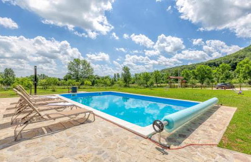 Nice Home In Gospic With Sauna - Photo 11