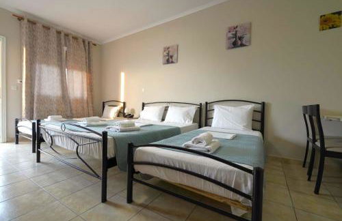 Anestis Studios - Photo 6