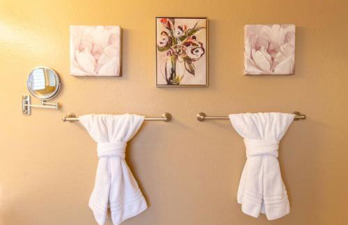 Heated Pool • Mini Golf • Huge Backyard • King Bed - Foto 40