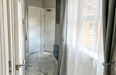 2 Double Bedroom Apartment in Edgware, London - Foto 39