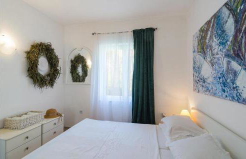 Nice Home In Splitska - Supetar - Photo 18