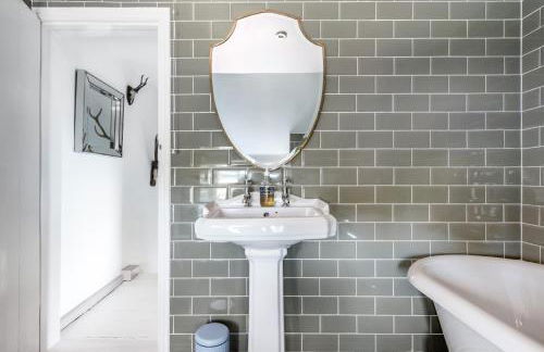 Magnificent Clarence cottage! - Photo 19