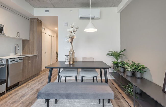 Corporate Business stays in MTL DT - Foto 13