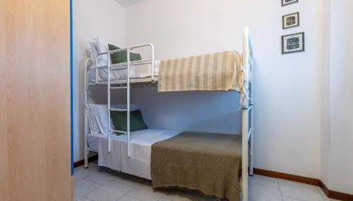 GuestHost - Comfortable Apartment with Sea View - Photo 4