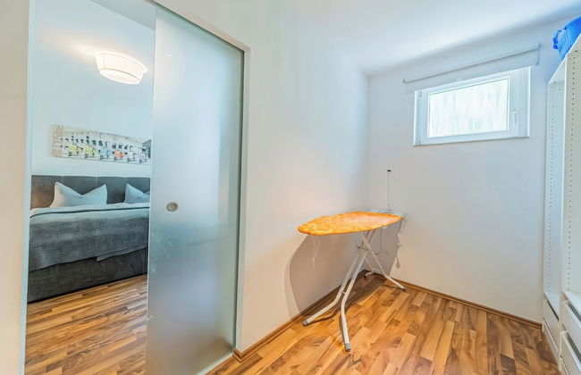 Cozy Stylish Berlin Apartment With 2 Bedrooms - Photo 18