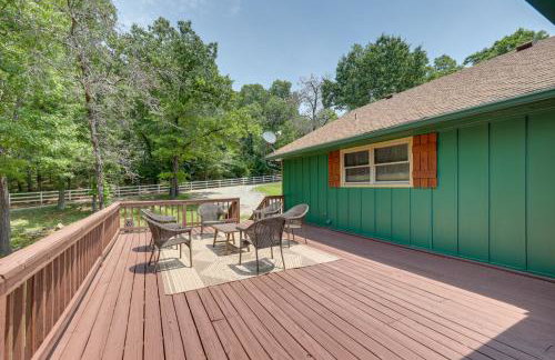 Hot Tub and Shared Dock Lakefront Grove House - Foto 35