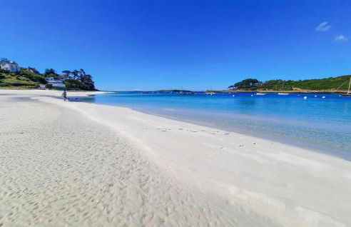 3 Bedroom Lovely Home In Saint-Pabu - Foto 23