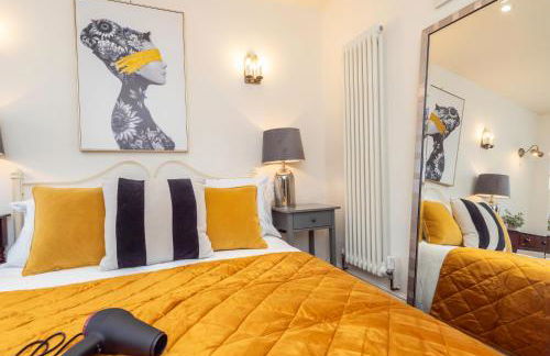 Heron Stays Bath- Boutique Period Group Properties, Parking for 4 Cars, Just 3 Miles to Bath Central, Sleeps 14 - Photo 71