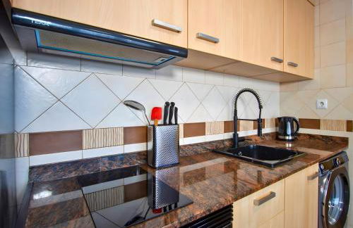 Balnea Experiences II - Apartamentos con Piscina Climatizada, Jacuzzi y Gimnasio - Photo 53