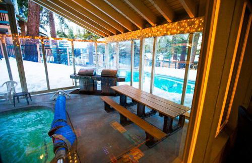 The Mammoth House - Photo 8