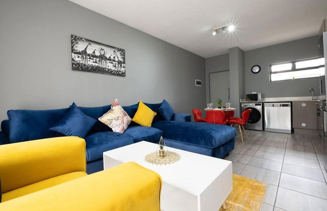 Explore This Stylish and Classy Apartment - Foto 11