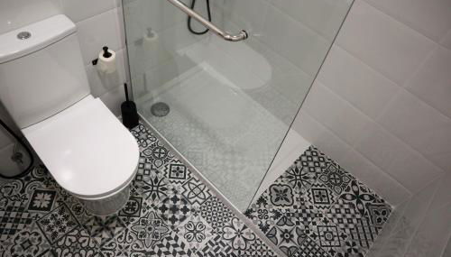 Ana's Guesthouse - Photo 5