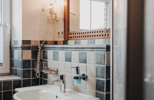 Skippers Inn - Photo 29